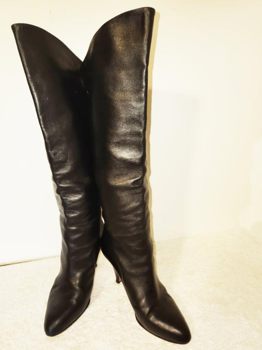 CHANTAL BLACK LEATHER BOOTS, 6B, 3" HEEL, IN VERY EXCELLENT CONDITION